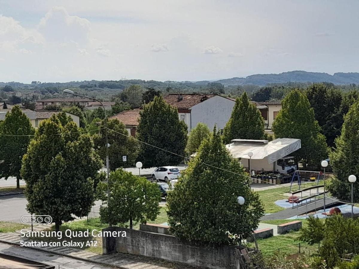 La Casa Di Debby Parcheggio Wi-Fi , Aria Condizionata Gratuiti Apartamento Capannori Exterior foto