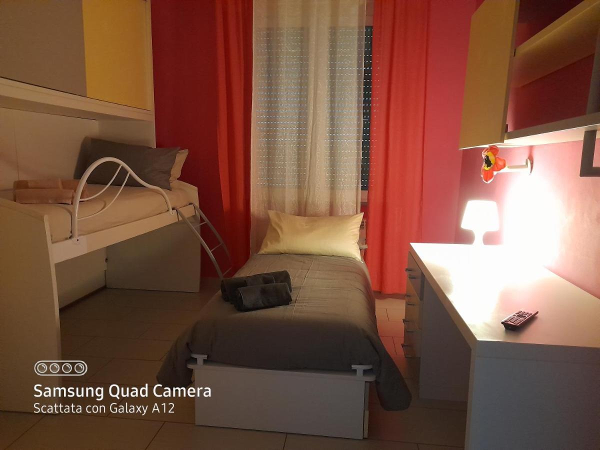 La Casa Di Debby Parcheggio Wi-Fi , Aria Condizionata Gratuiti Apartamento Capannori Exterior foto