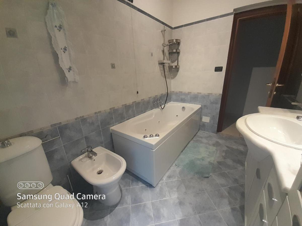 La Casa Di Debby Parcheggio Wi-Fi , Aria Condizionata Gratuiti Apartamento Capannori Exterior foto