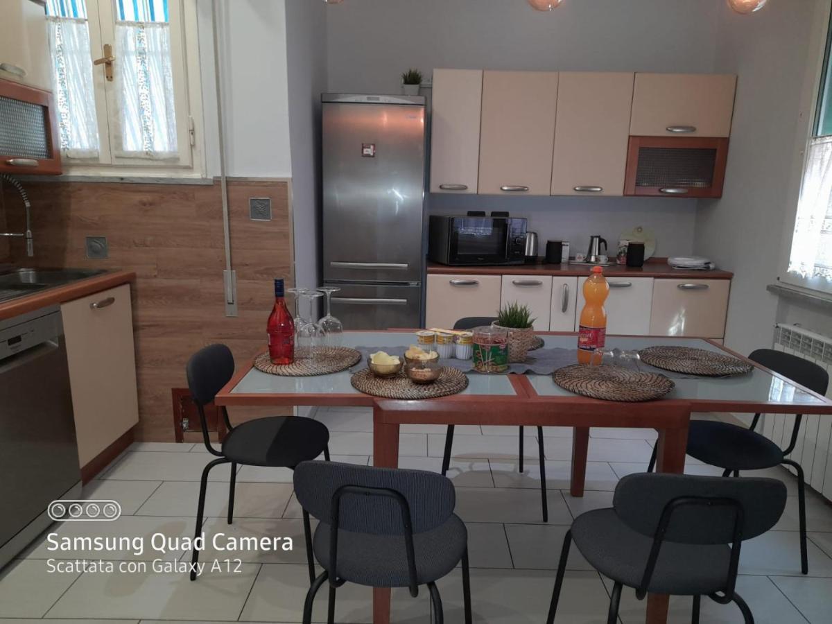La Casa Di Debby Parcheggio Wi-Fi , Aria Condizionata Gratuiti Apartamento Capannori Exterior foto